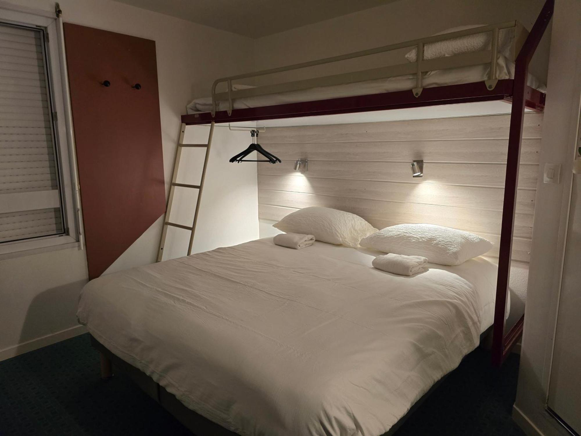 Brit Hotel Essentiel Poitiers Gare Du Futuroscope Jaunay-Clan Dış mekan fotoğraf