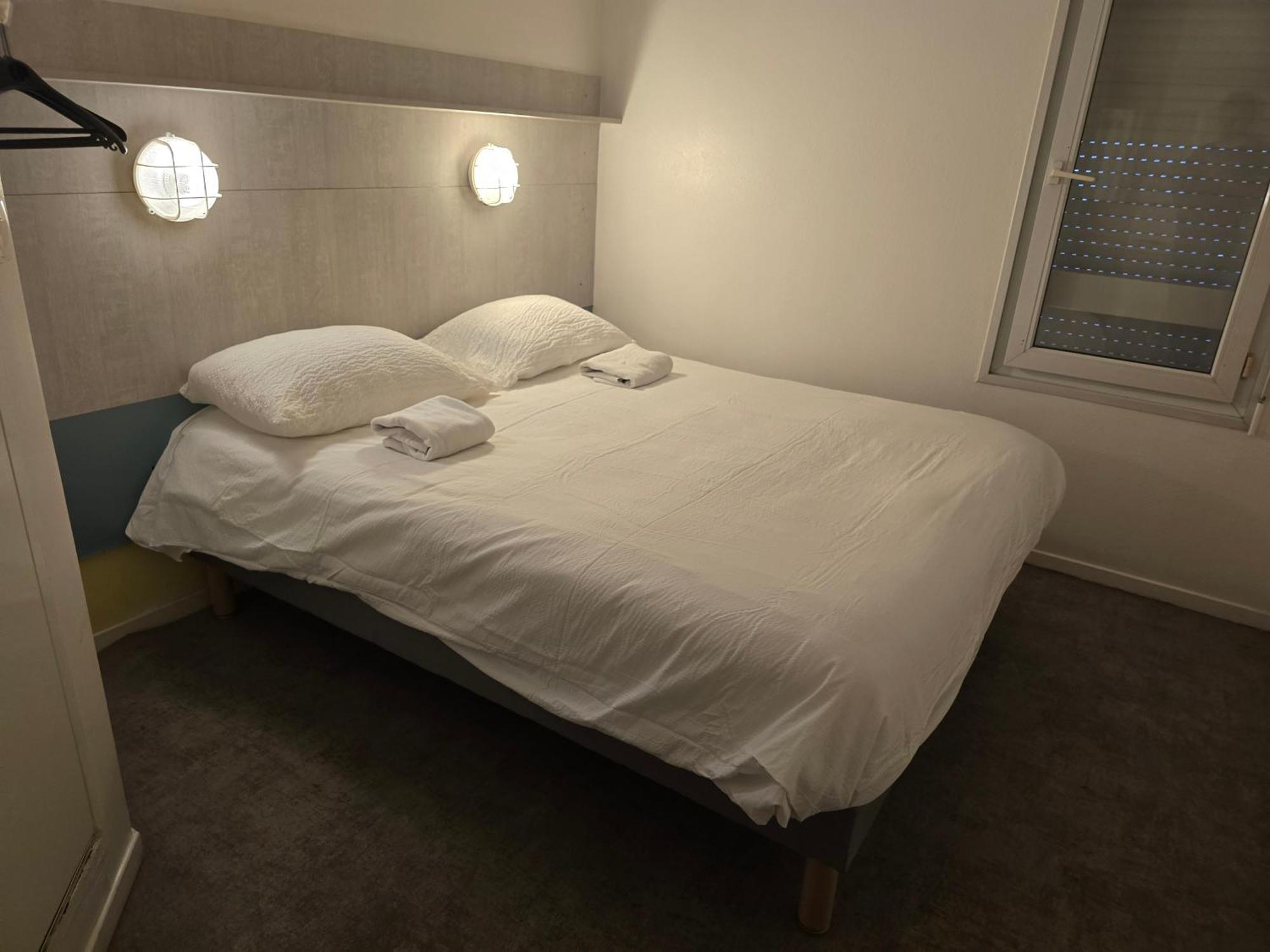 Brit Hotel Essentiel Poitiers Gare Du Futuroscope Jaunay-Clan Dış mekan fotoğraf
